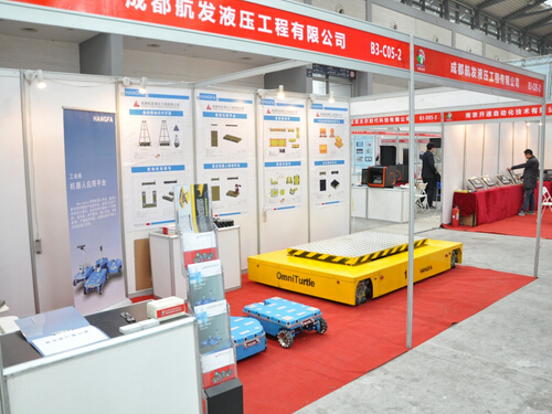 米兰(中国)参加2015中国西部国际装备制造业博览会-展会现场-1.jpg