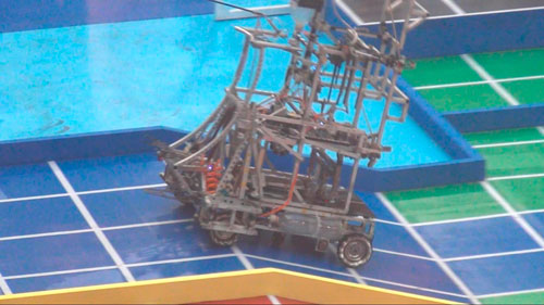 Robocon2012总决赛电子科技大学自动车(QMA-15).jpg