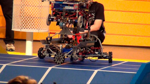 Robocon2012总决赛香港科技大学自动车(QL-13).jpg